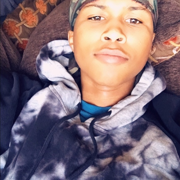 Meet your Posher, Chardez - Picture 1 of 1